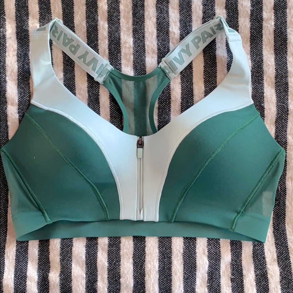 Ivy Park drip 2 sports bra